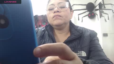 lady online show from October 21, 2025, 11:44 am