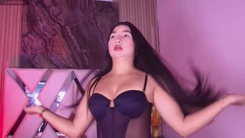 Snapshot of bella_martini_ chatting on February 24, 2026, 12:25 pm bella_martini_ online show from February 24, 2026, 12:25 pm