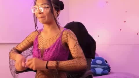 Bella online show from March 23, 2026, 5:50 pm