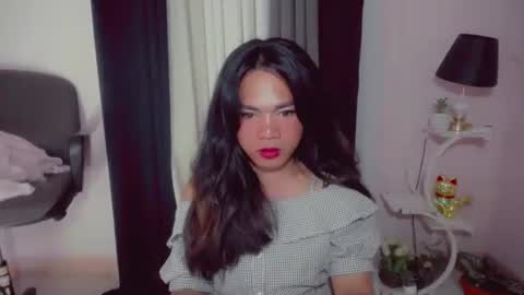 bella_ngo online show from June 5, 2026, 7:58 am