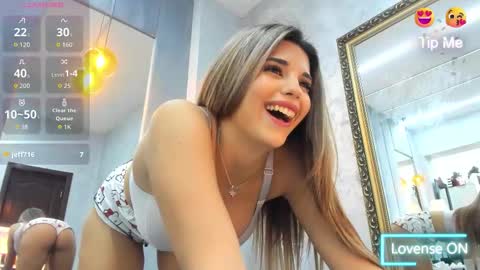 bella_posh online show from October 15, 2025, 6:46 am