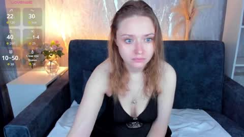 Linda Bella online show from July 27, 2026, 12:39 am