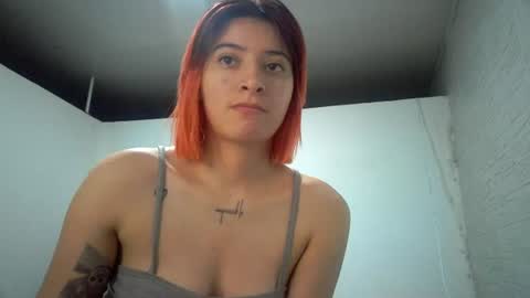 Snapshot of bella_thorne1999 chatting on July 9, 2026, 11:42 pm bella_thorne1999 online show from July 9, 2026, 11:42 pm