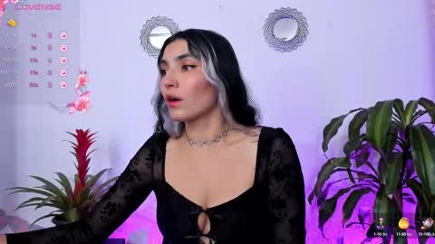 Bella online show from March 7, 2025, 7:49 pm