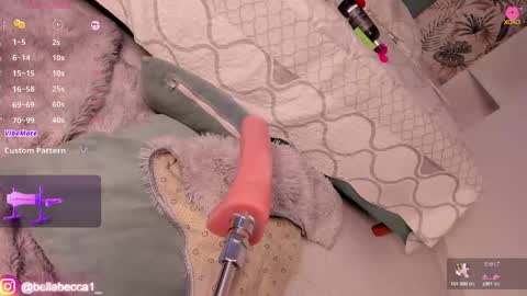 Bella Becca  online show from December 27, 2024, 11:21 pm