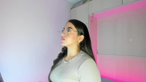 Snapshot of bellabroocks chatting on May 8, 2026, 8:03 pm Bella online show from May 8, 2026, 8:03 pm