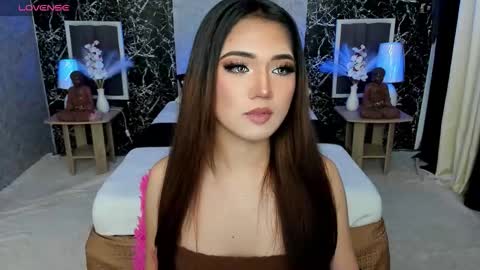 Snapshot of bellabrown_19xxx chatting on September 26, 2025, 8:51 am Bella online show from September 26, 2025, 8:51 am