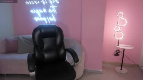 Snapshot of bellacarteer_ chatting on June 1, 2026, 7:48 pm Bella C online show from June 1, 2026, 7:48 pm