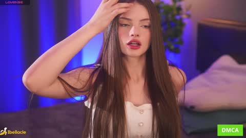 Snapshot of bellacle chatting on November 24, 2025, 7:52 am Bella I took a vacation and Ill be back on December 18th So dont lose me To keep in touch I have a TG - you can find below online show from November 24, 2025, 7:52 am