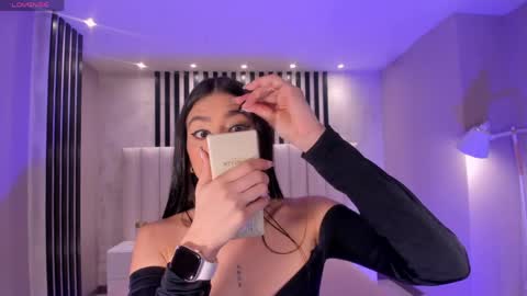 Snapshot of bellaconnor_ chatting on April 30, 2026, 8:48 pm Bella online show from April 30, 2026, 8:48 pm