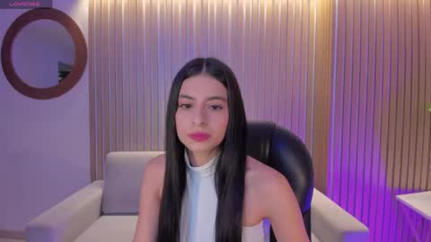 Snapshot of bellaconnor_ chatting on May 14, 2026, 4:08 am Bella online show from May 14, 2026, 4:08 am
