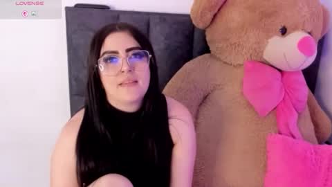 bella cruz online show from April 8, 2026, 9:48 pm