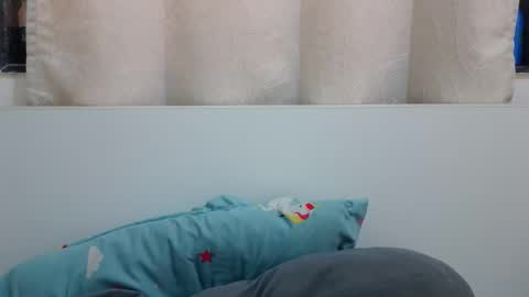 bellacrystall online show from March 23, 2026, 6:39 am