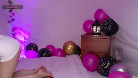 Snapshot of belladonna_lips chatting on November 12, 2025, 11:36 pm Belladonna online show from November 12, 2025, 11:36 pm