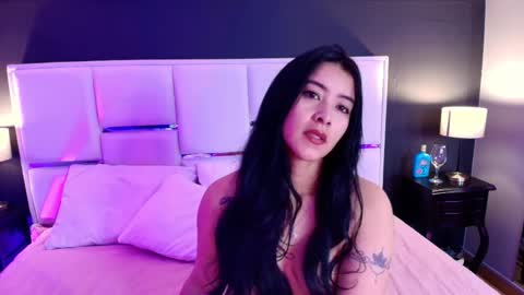 Bella online show from October 16, 2025, 11:55 am