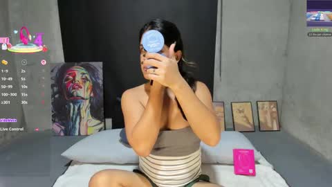 Snapshot of bellalovesherfellas chatting on February 8, 2026, 2:59 am BellaLovesHerFellas online show from February 8, 2026, 2:59 am