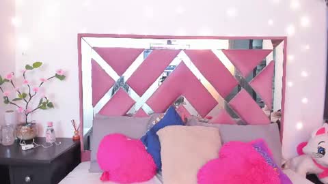 Snapshot of bellalumi chatting on June 17, 2026, 4:37 am bellalumi online show from June 17, 2026, 4:37 am
