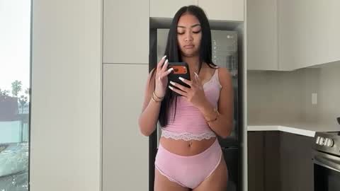 Bella online show from April 2, 2026, 12:19 am