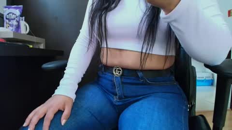 Snapshot of bellangel_ chatting on September 13, 2025, 10:31 pm Camille online show from September 13, 2025, 10:31 pm