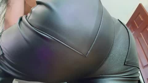 Snapshot of bellangel_ chatting on September 26, 2025, 9:41 pm Camille online show from September 26, 2025, 9:41 pm