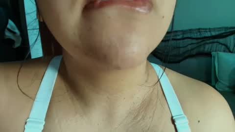 Snapshot of bellangel_ chatting on October 8, 2025, 10:29 pm Camille online show from October 8, 2025, 10:29 pm