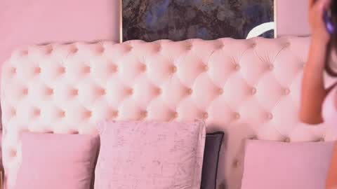 Bella online show from March 27, 2026, 7:02 pm