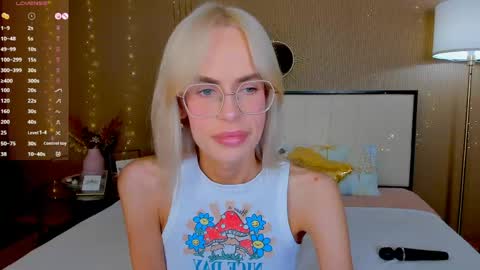 Snapshot of bellatip chatting on May 31, 2026, 1:14 am Bella online show from May 31, 2026, 1:14 am