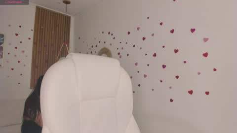 Snapshot of bellawoods_ chatting on April 16, 2026, 1:34 pm laukyubey online show from April 16, 2026, 1:34 pm