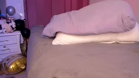 Bella online show from December 7, 2024, 2:20 am