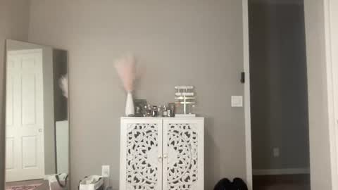 Snapshot of bellaxxboo chatting on July 17, 2026, 12:28 am Bella Rose online show from July 17, 2026, 12:28 am