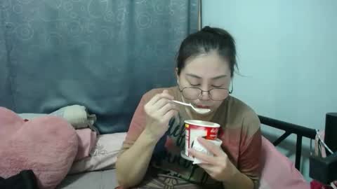 Bella online show from March 17, 2026, 9:12 am