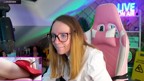 Snapshot of belle_alice chatting on February 20, 2025, 10:48 am Alice online show from February 20, 2025, 10:48 am