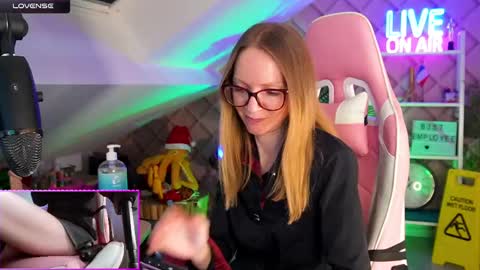 Snapshot of belle_alice chatting on February 24, 2025, 10:37 am Alice online show from February 24, 2025, 10:37 am