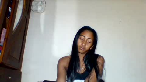 Snapshot of belle_annah chatting on July 24, 2026, 7:56 pm belle_annah online show from July 24, 2026, 7:56 pm