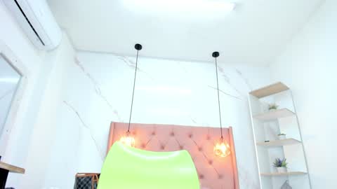 belle online show from January 19, 2025, 3:39 am