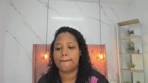 Snapshot of belle_brunette chatting on February 20, 2026, 11:32 am belle online show from February 20, 2026, 11:32 am