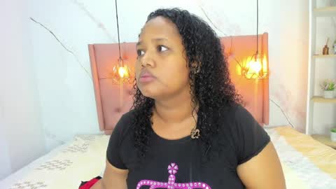 Snapshot of belle_brunette chatting on April 1, 2026, 11:44 am belle online show from April 1, 2026, 11:44 am