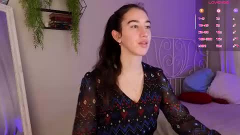 Bella online show from July 27, 2026, 12:34 pm