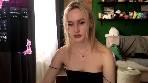 Belle online show from September 16, 2025, 11:11 am