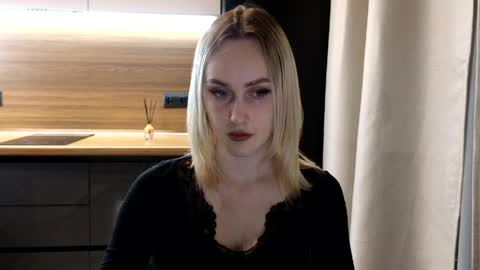 Snapshot of belle_vill chatting on April 4, 2026, 4:59 pm Belle online show from April 4, 2026, 4:59 pm