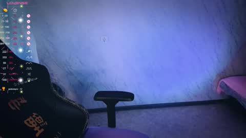 Your Annabelle Wolf  online show from September 26, 2025, 7:12 am