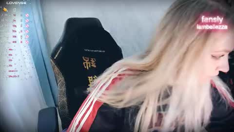 Your Annabelle Wolf  online show from January 13, 2026, 11:48 am