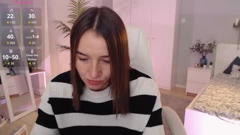 Bella online show from September 22, 2025, 1:07 am