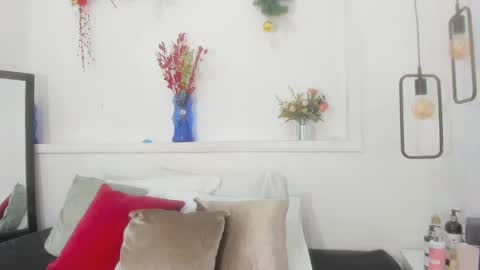 Snapshot of bellota_flak chatting on December 24, 2024, 9:22 pm Bellota Flak online show from December 24, 2024, 9:22 pm