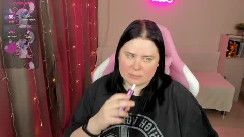 LinaBoo online show from April 9, 2026, 5:07 am