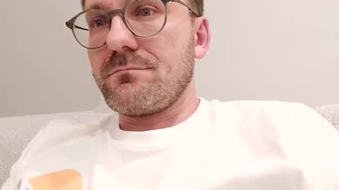 Snapshot of ben00189 chatting on June 5, 2026, 11:54 pm ben00189 online show from June 5, 2026, 11:54 pm