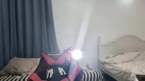 Snapshot of ben705676 chatting on March 2, 2025, 6:19 pm Ben online show from March 2, 2025, 6:19 pm