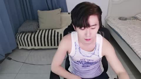 Snapshot of ben705676 chatting on October 1, 2025, 5:19 pm Ben online show from October 1, 2025, 5:19 pm