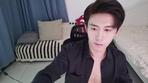 Snapshot of ben705676 chatting on October 14, 2025, 3:02 pm Ben online show from October 14, 2025, 3:02 pm