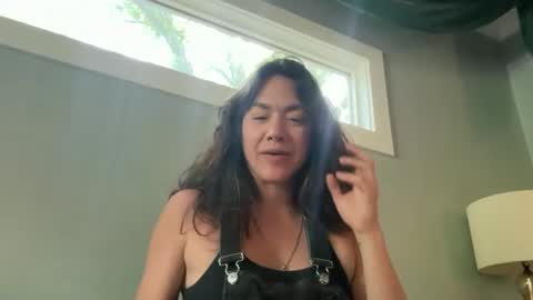 Snapshot of bendlikebecks chatting on April 29, 2026, 9:32 pm bendlikebecks online show from April 29, 2026, 9:32 pm